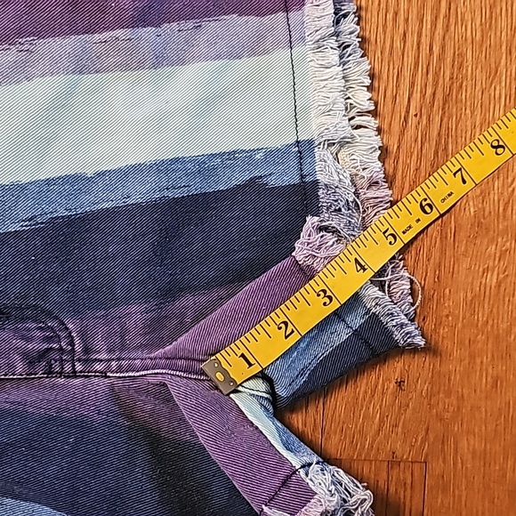 Vintage Sasson Striped Jean Shorts Women's Jr Size 24" Waist X 4" Inseam Length - Picture 10 of 13